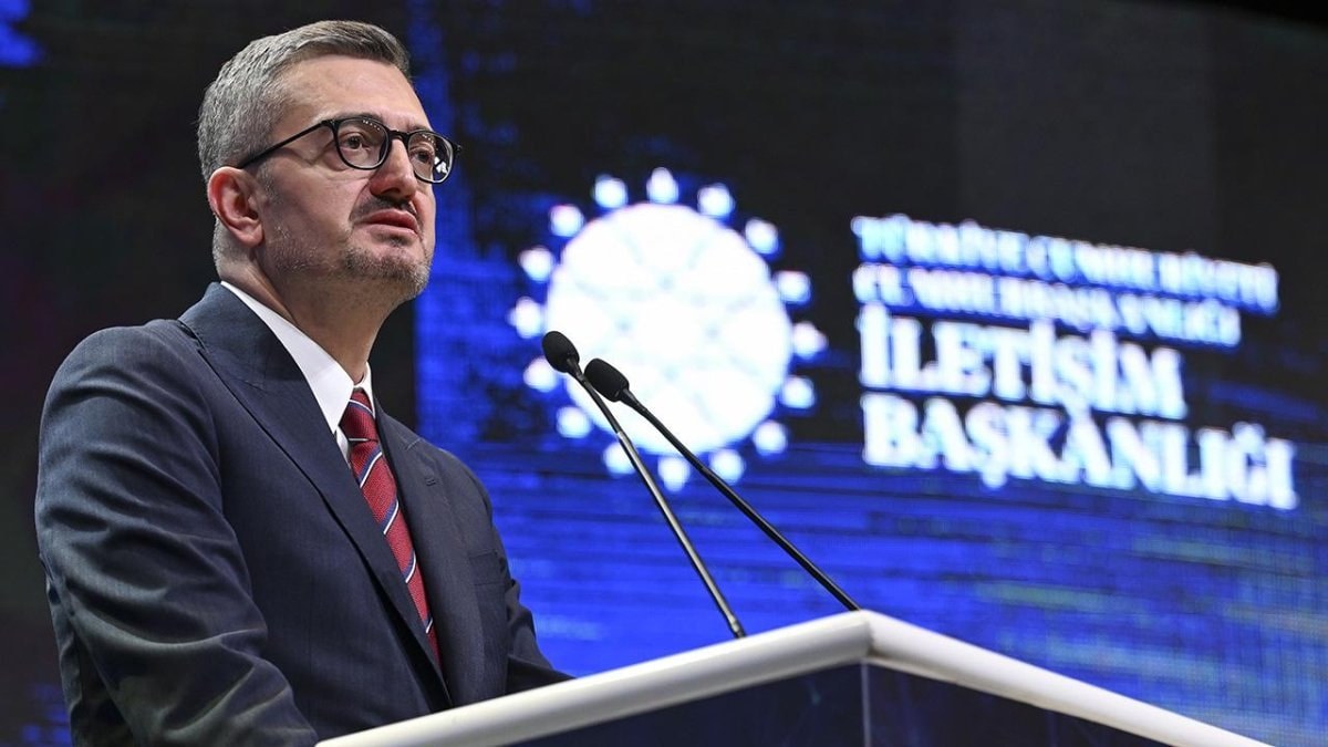 Burhanettin Duran'dan Kıbrıs Barış Harekatı'nın 52'nci yıl dönümü mesajı
