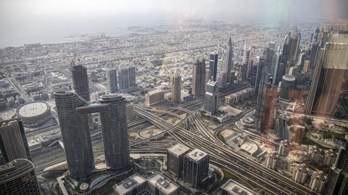 İran'daki savaş, Dubai'ye talebi düşürdü: Turist götürene para ödülü var