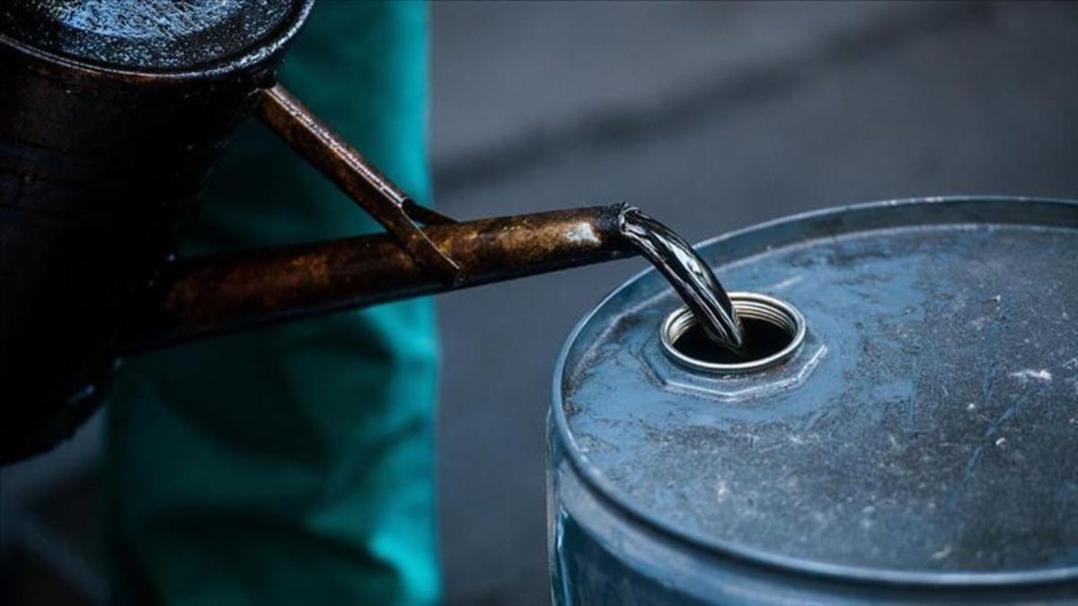 Petrol fiyatları 96 dolara yakın seyrediyor