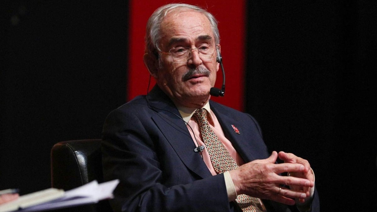Yılmaz Büyükerşen, CHP'den istifa etti