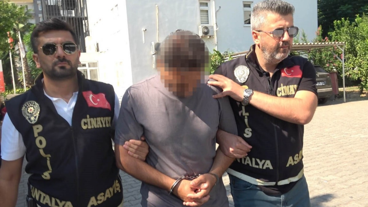 Antalya Havalimanı'nda Gürcistanlı turisti öldüren şahıs tutuklandı