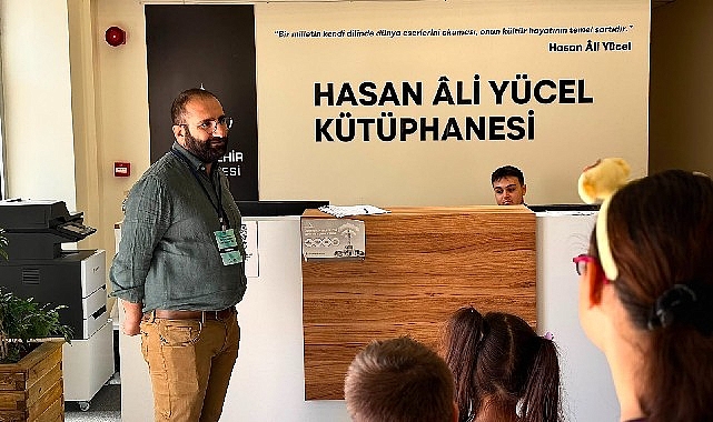 Çocuklar, Hasan Âli Yücel Kütüphanesi'nde gökyüzüne yolculuk yaptı