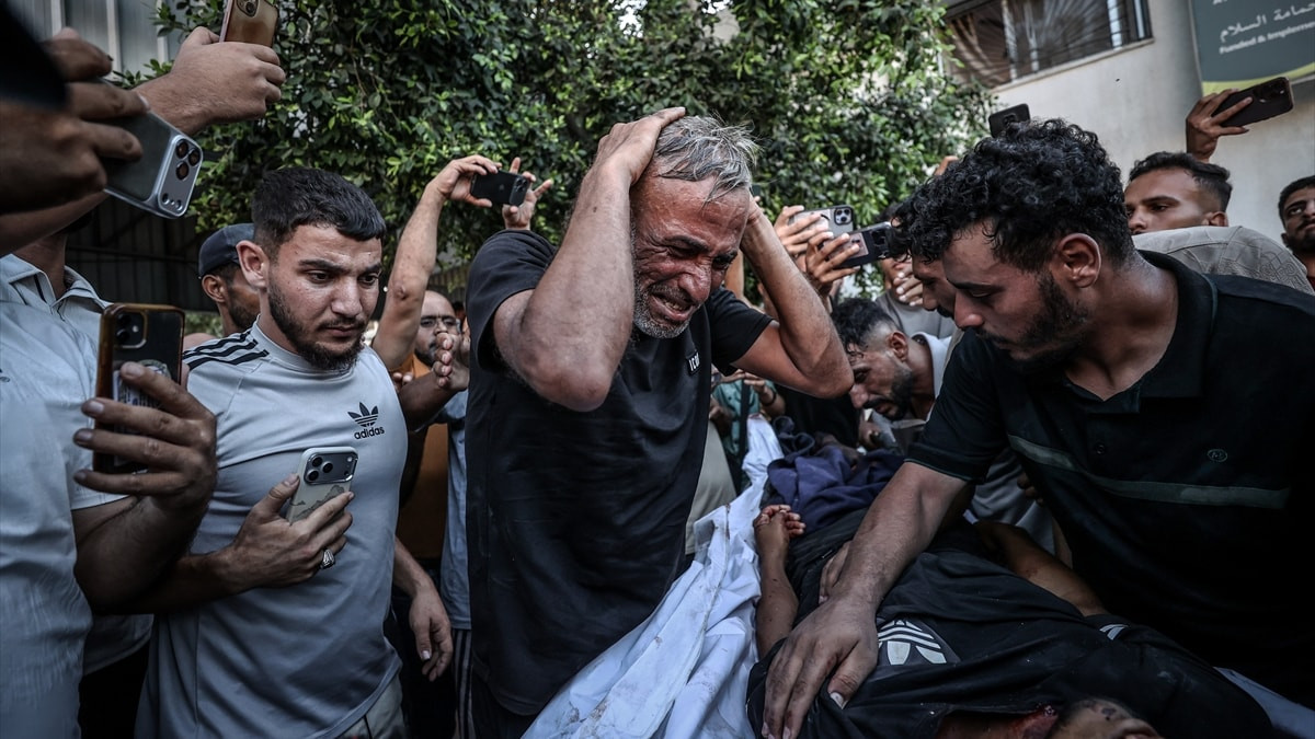 Gazze'de can kaybı 73 bin 449'a yükseldi
