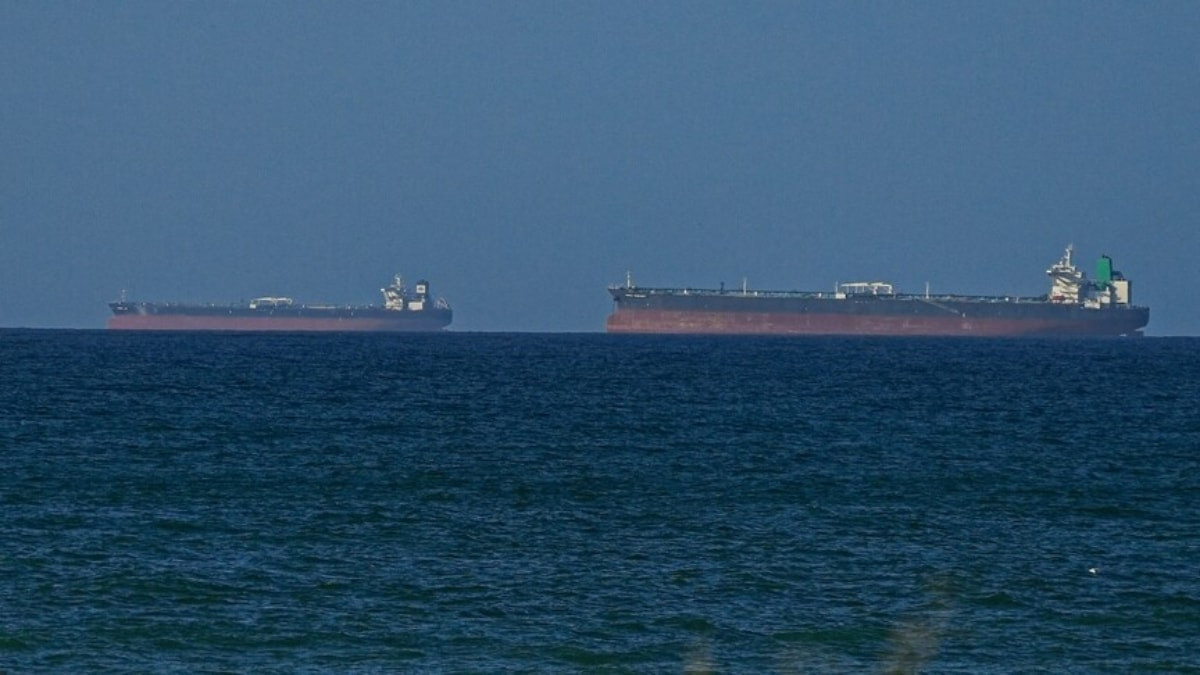 Hürmüz Boğazı'nda tanker trafiği için ABD'nin gizli koridor oluşturduğu iddiası