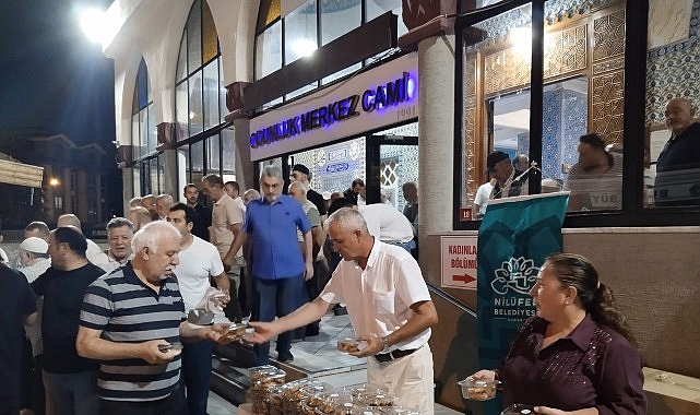 Nilüfer Belediyesi'den kandil simidi ikramı