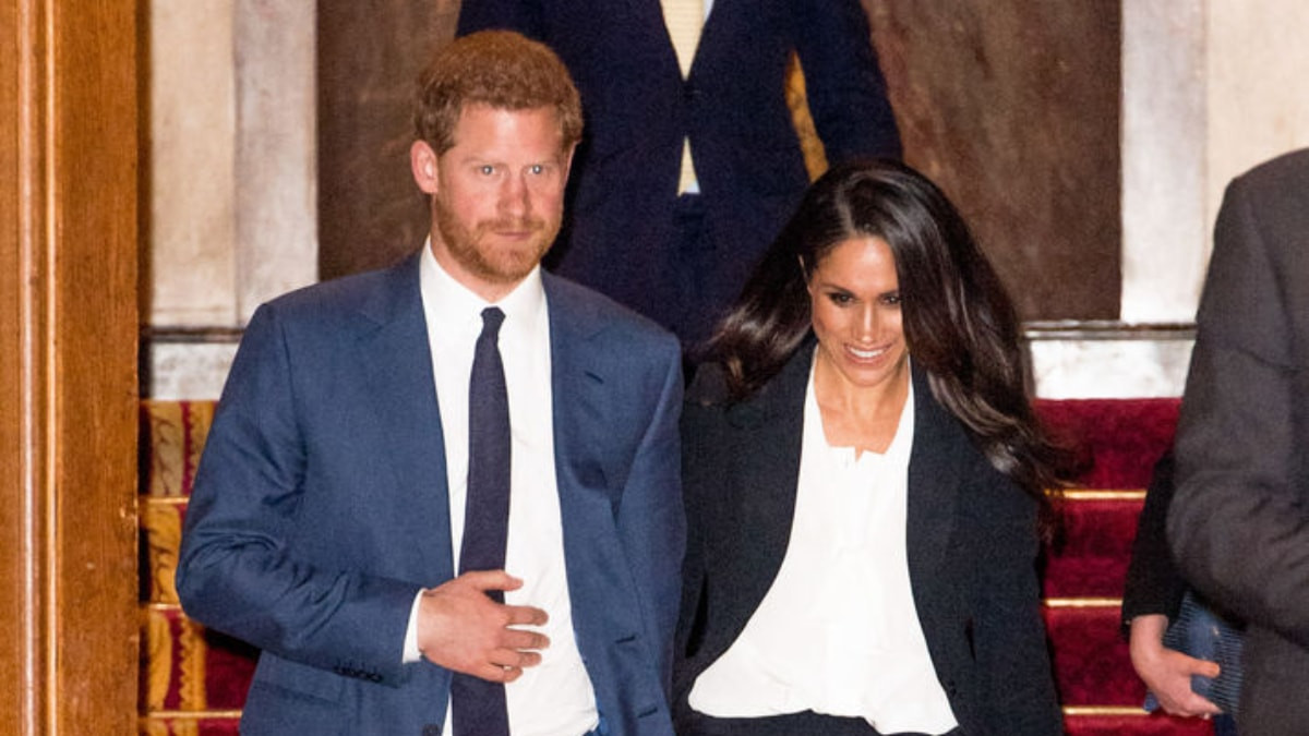 Prens Harry ve Meghan Markle özel Kraliyet statüsüne geçecek