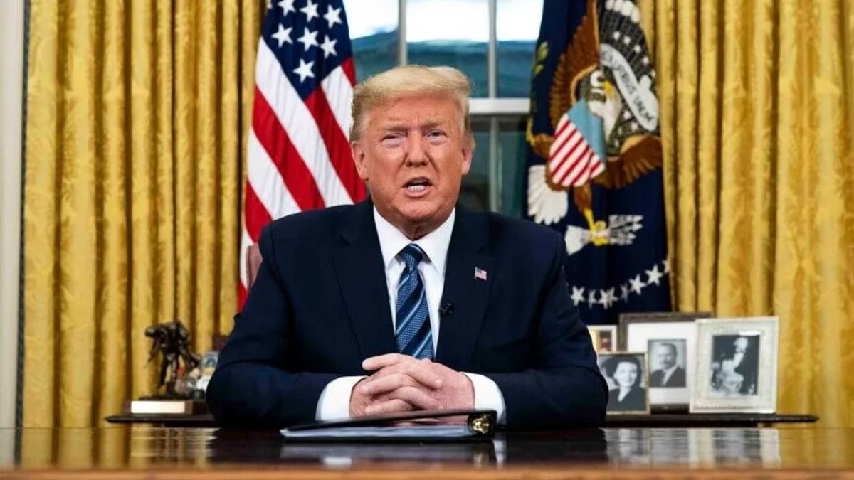 Trump, Kanada'ya uygulanması planlanan tarifeyi askıya aldı
