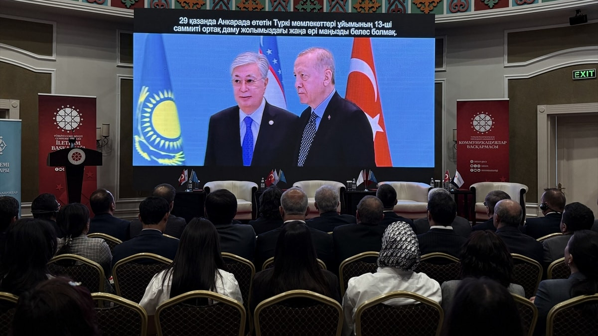 Astana'da Türk zirvesi: İletişim Başkanlığı panel düzenledi