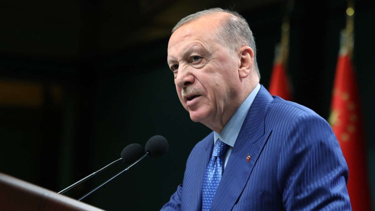 Cumhurbaşkanı Erdoğan: AK Parti yenilenerek yürür, yanlış yapanla vedalaşır