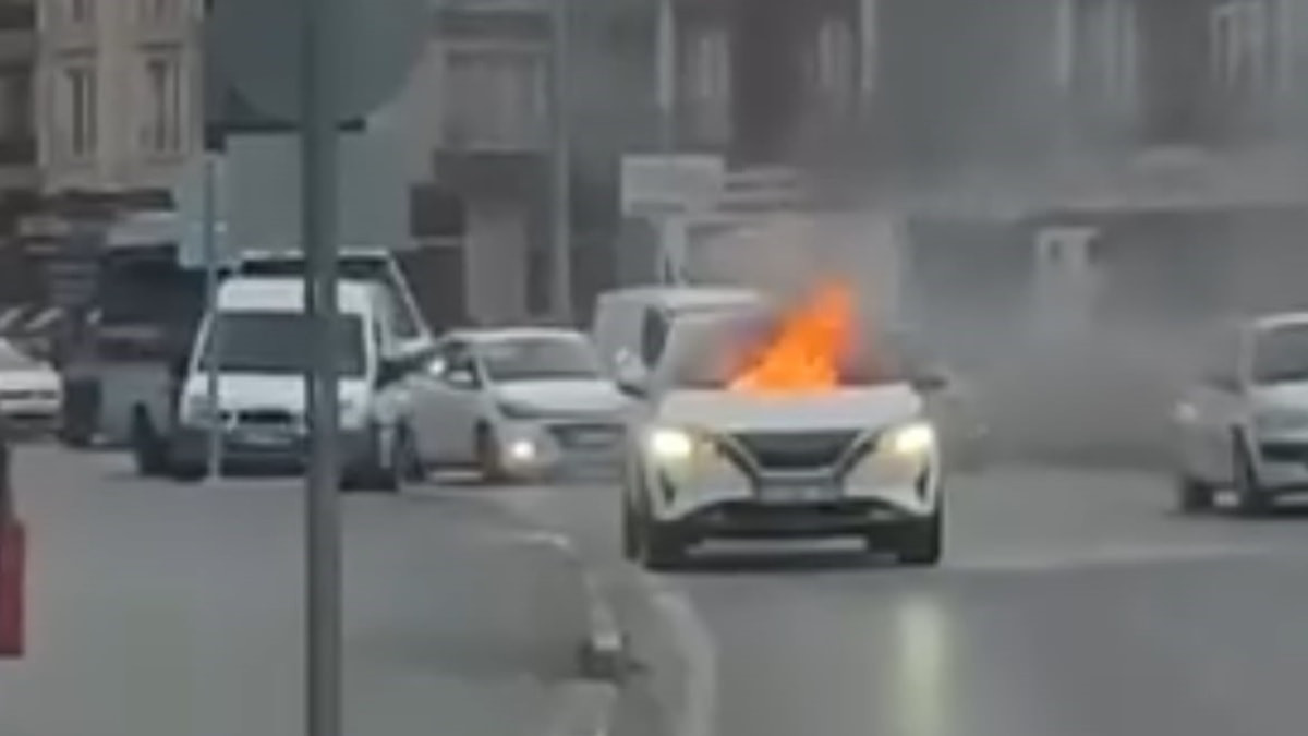 Sinop'ta SUV tipi araçta yangın paniği