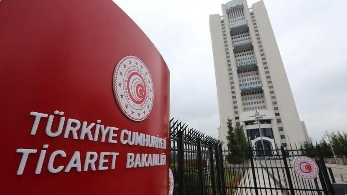 Ticaret Bakanlığı'ndan Bosna Kasabı baskılı çorap görseline suç duyurusu