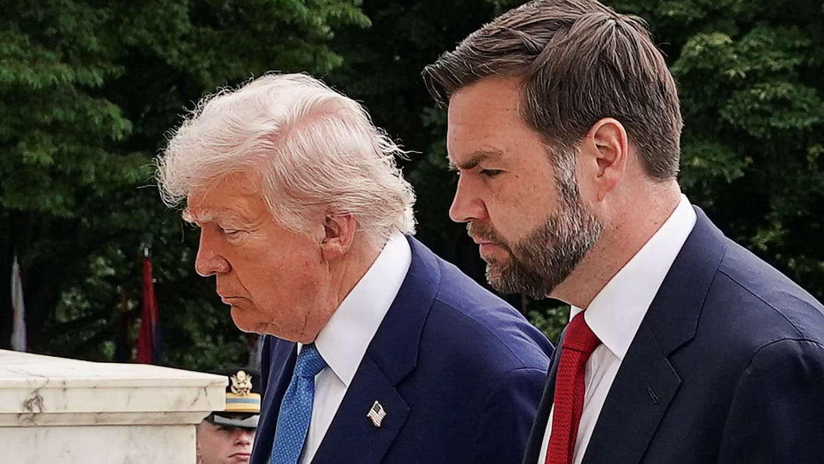 Trump'ın yardımcısı ABD ordusundaki mühimmat sıkıntısı için Biden'ı suçladı