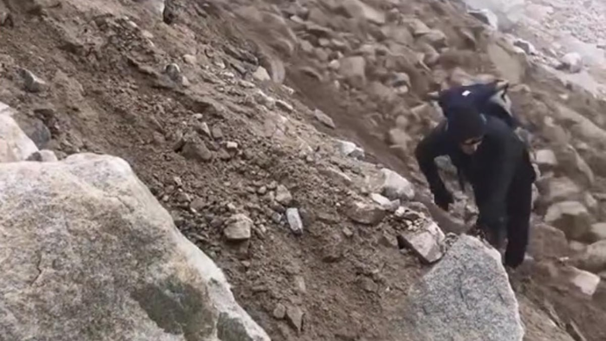Ağrı Dağı'nda heyelan: Dağcılar son anda kurtuldu