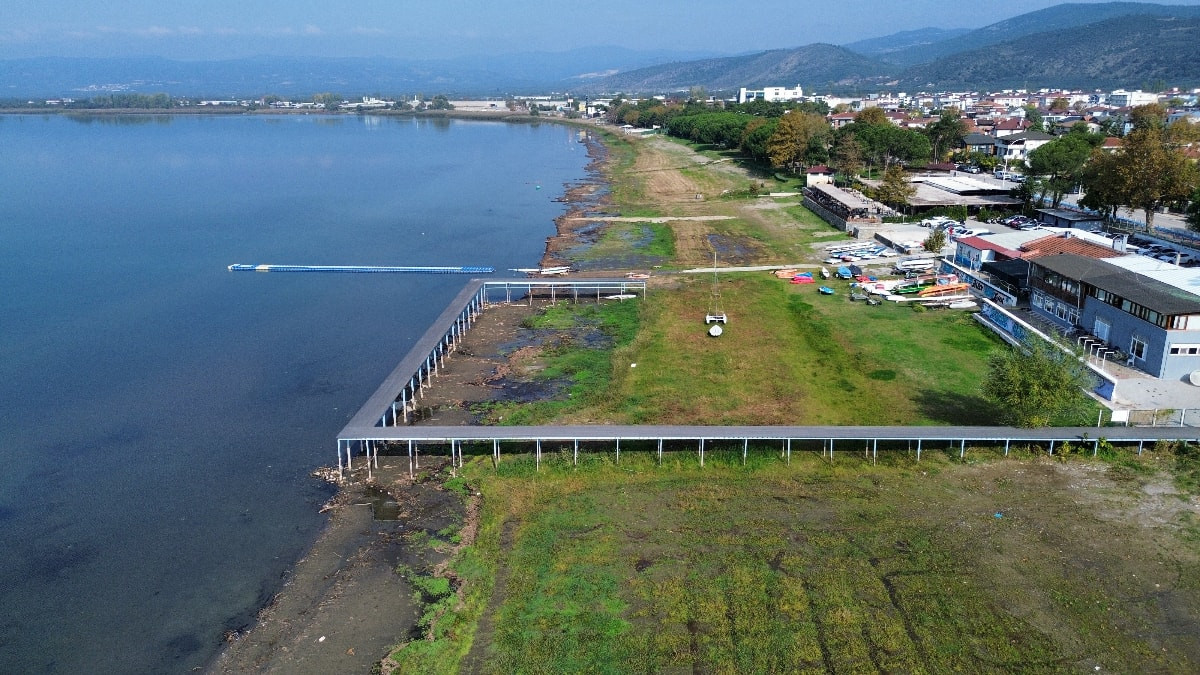 Bursa İznik Gölü çekilmeye devam ediyor